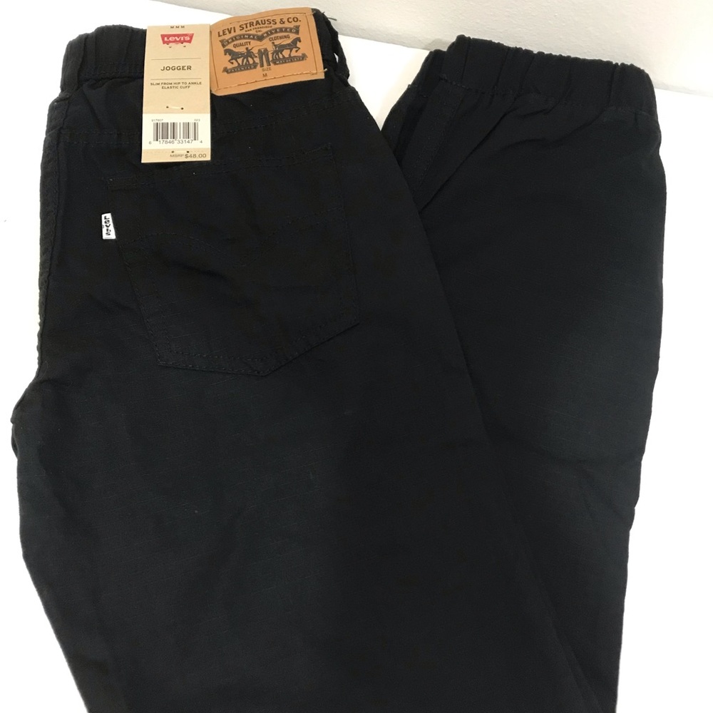Levi boy jogger chino pants Medium slim from hip to ankle elastic cuff